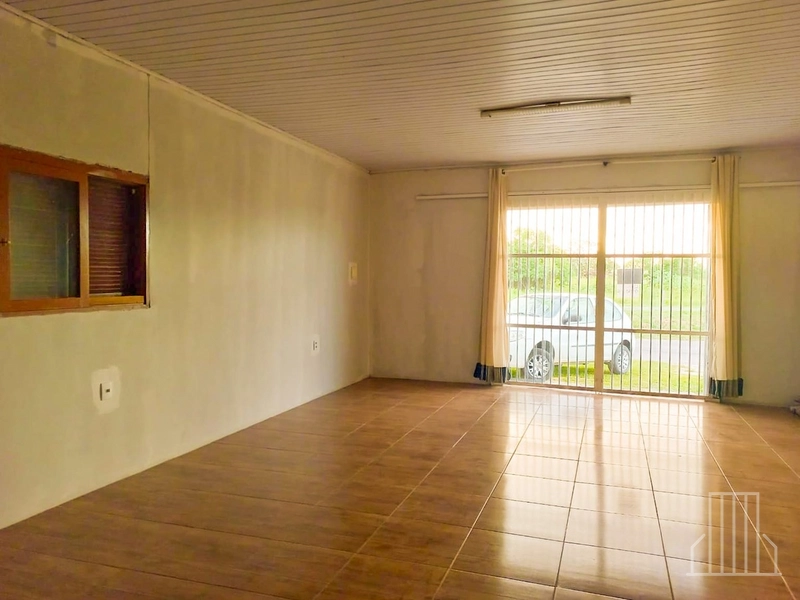 Prédio Comercial com Residência à Venda em Capão Novo: 5ª foto da galeria de imagens do imóvel