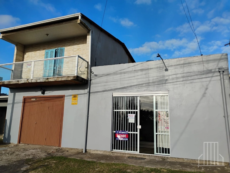 Prédio Comercial com Residência à Venda em Capão Novo: 2ª foto da galeria de imagens do imóvel