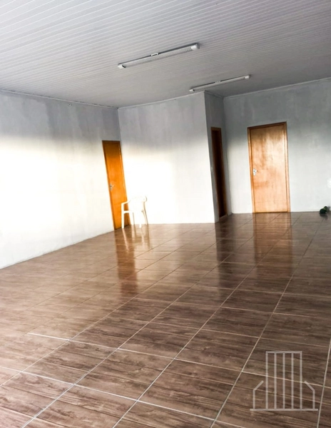 Prédio Comercial com Residência à Venda em Capão Novo: 4ª foto da galeria de imagens do imóvel