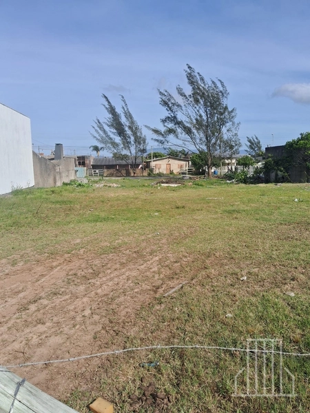 IMPERDÍVEL LOTE NO BAIRRO JARDIM BEIRA MAR - CAPÃO DA CANOA!: 1ª foto da galeria de imagens do imóvel