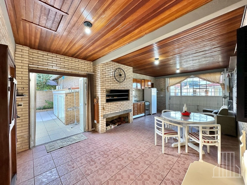 Oportunidade Única: Amplo Imóvel a Passos do Mar em Capão Novo!: 23ª foto da galeria de imagens do imóvel