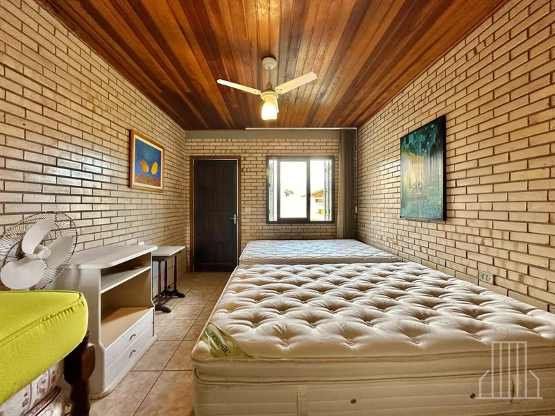 Oportunidade Única: Amplo Imóvel a Passos do Mar em Capão Novo!: 25ª foto da galeria de imagens do imóvel