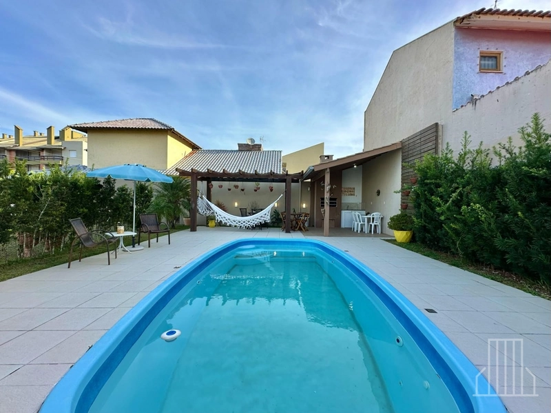 Oportunidade Única: Amplo Imóvel a Passos do Mar em Capão Novo!: 10ª foto da galeria de imagens do imóvel