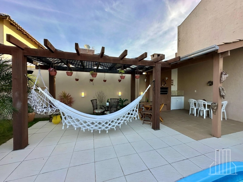 Oportunidade Única: Amplo Imóvel a Passos do Mar em Capão Novo!: 8ª foto da galeria de imagens do imóvel