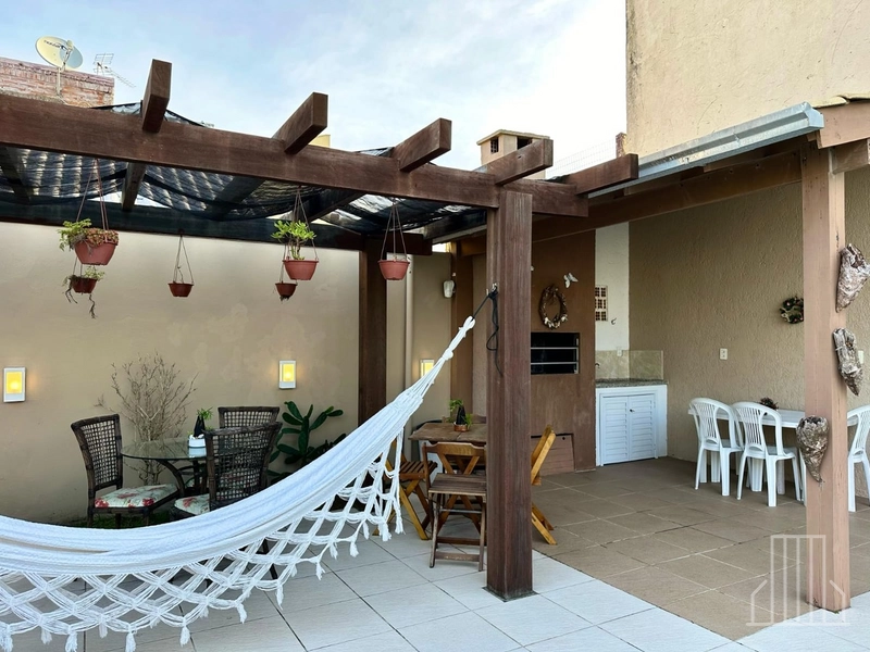 Oportunidade Única: Amplo Imóvel a Passos do Mar em Capão Novo!: 7ª foto da galeria de imagens do imóvel