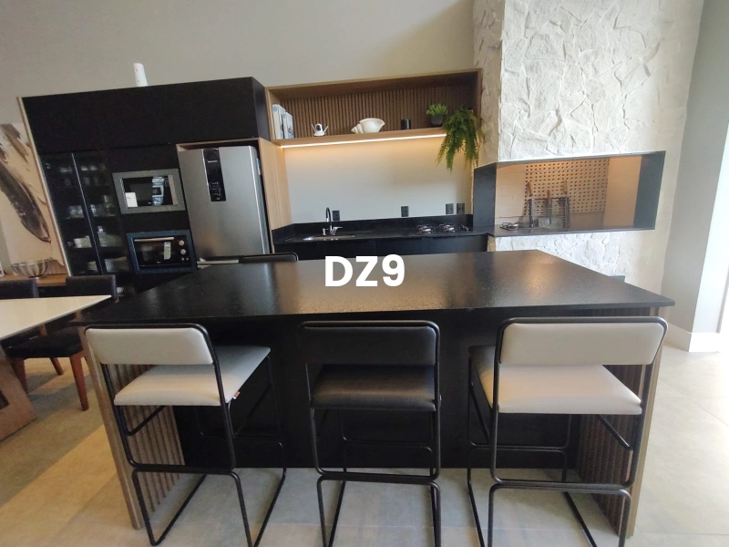 CASA COM 4 SUÍTES, MOBILIADA, COM GARAGEM!: 4ª foto da galeria de imagens do imóvel