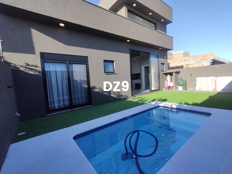 CASA COM 4 SUÍTES, MOBILIADA, COM GARAGEM!: 15ª foto da galeria de imagens do imóvel