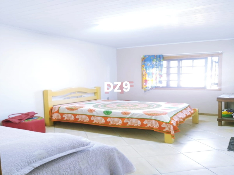 Encontre o Aconchego Ideal nesta Casa de 3 Dormitórios em Capão Novo: 3ª foto da galeria de imagens do imóvel