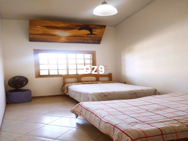 Encontre o Aconchego Ideal nesta Casa de 3 Dormitórios em Capão Novo: 2ª foto da galeria de imagens do imóvel