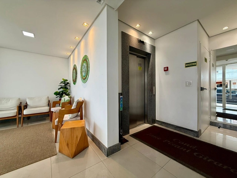 Apartamento mobiliado com vista mar e serra em localização privilegiada!: 4ª foto da galeria de imagens do imóvel