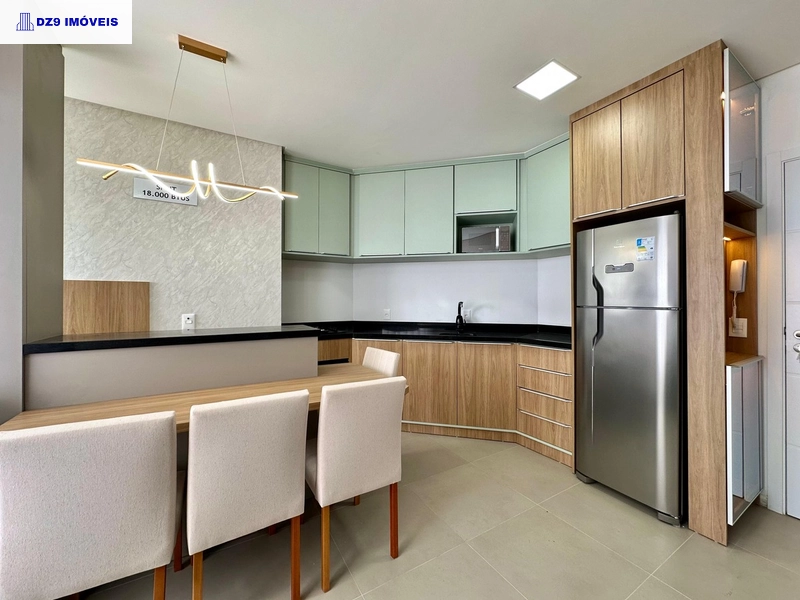 APARTAMENTO DECORADO NO BAIRRO NAVEGANTES: 3ª foto da galeria de imagens do imóvel