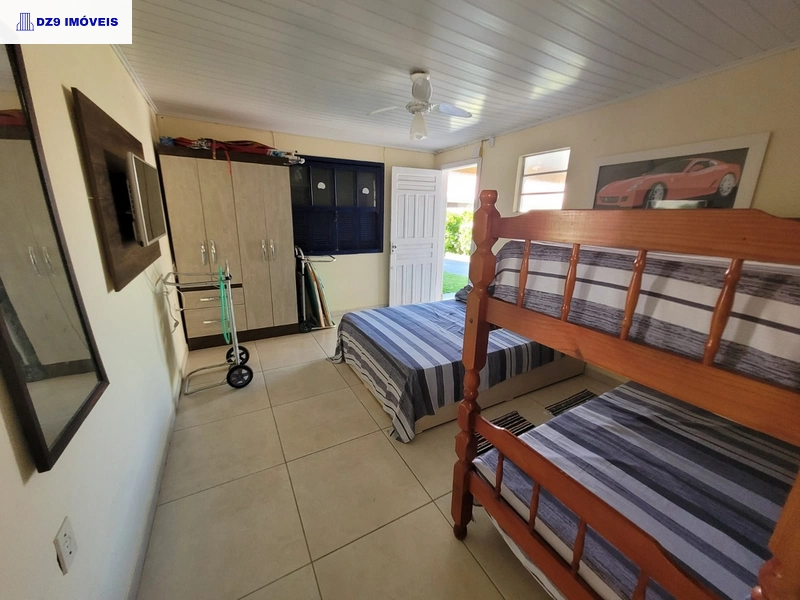 ENCANTADORA CASA ESTILO CHALÉ NA ZONA NOVA: 26ª foto da galeria de imagens do imóvel