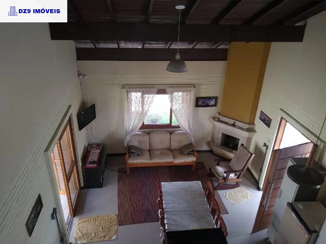 ENCANTADORA CASA ESTILO CHALÉ NA ZONA NOVA: 20ª foto da galeria de imagens do imóvel