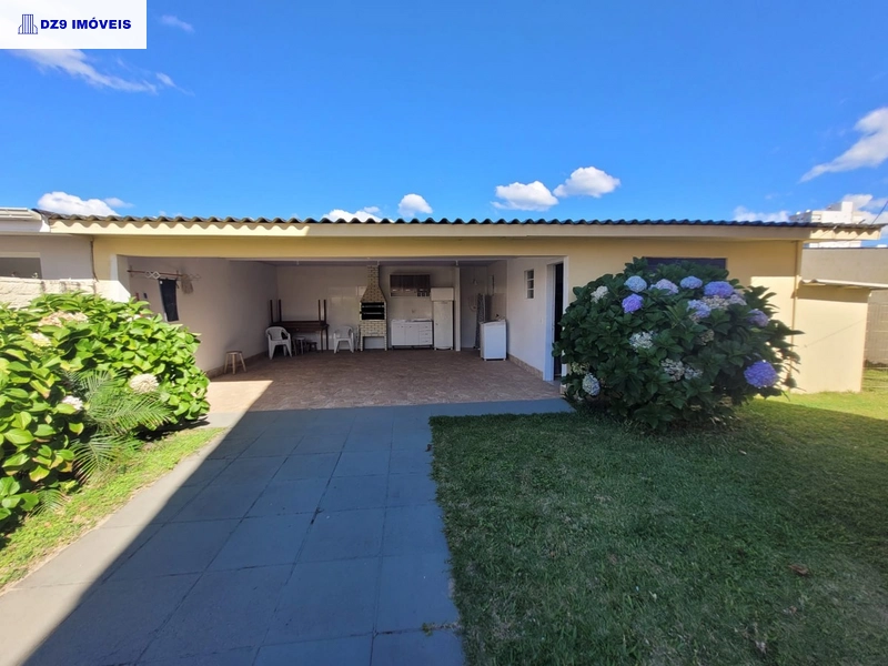 ENCANTADORA CASA ESTILO CHALÉ NA ZONA NOVA: 12ª foto da galeria de imagens do imóvel