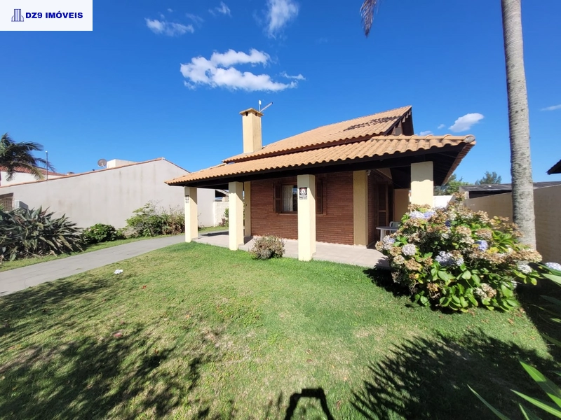 ENCANTADORA CASA ESTILO CHALÉ NA ZONA NOVA: 8ª foto da galeria de imagens do imóvel