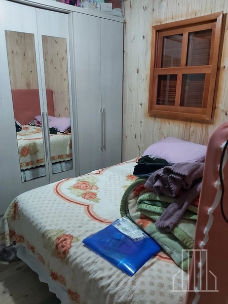 EXCELENTE CASA DE MADEIRA NO BAIRRO CAPÃO NOVO – VILLAGE!: 6ª foto da galeria de imagens do imóvel