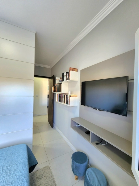 BELÍSSIMA CASA NO JARDIM BEIRA MAR!: 28ª foto da galeria de imagens do imóvel