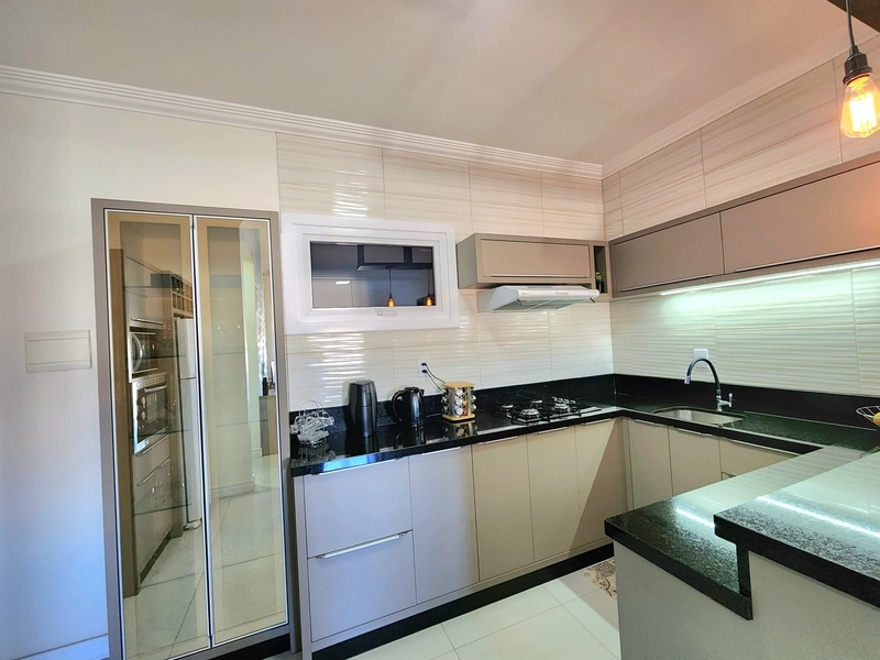 BELÍSSIMA CASA NO JARDIM BEIRA MAR!: 22ª foto da galeria de imagens do imóvel