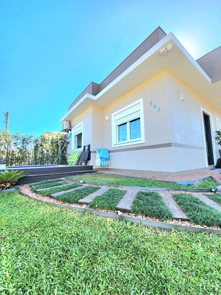 BELÍSSIMA CASA NO JARDIM BEIRA MAR!: 1ª foto da galeria de imagens do imóvel