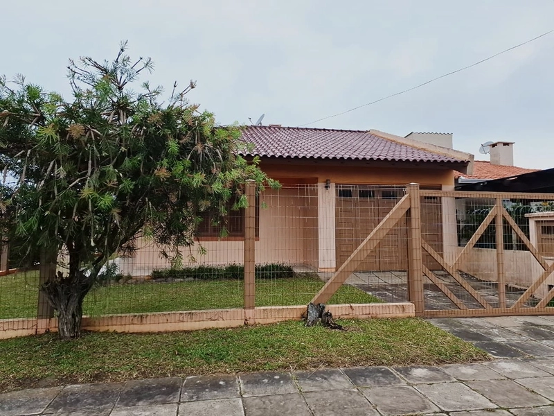 CASA PARA ALUGUEL DE TEMPORADA EM CAPÃO NOVO!: 3ª foto da galeria de imagens do imóvel