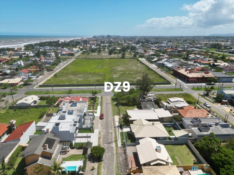 CASA COM 2 DORMITORIOS, SENDO 1 SUITE BEM LOCALIZADO!: 19ª foto da galeria de imagens do imóvel