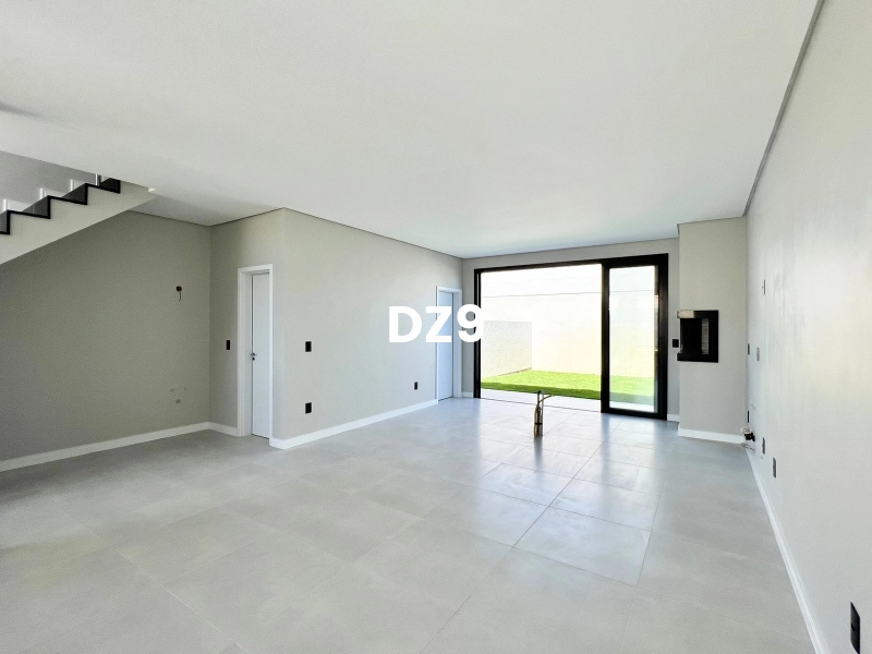 CASA COM 2 DORMITORIOS, SENDO 1 SUITE BEM LOCALIZADO!: 7ª foto da galeria de imagens do imóvel