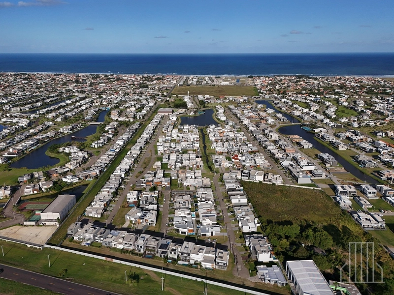 LINDA CASA DE ALTO PADRÃO NO CONDOMÍNIO BLUE EM XANGRI-LÁ: 29ª foto da galeria de imagens do imóvel