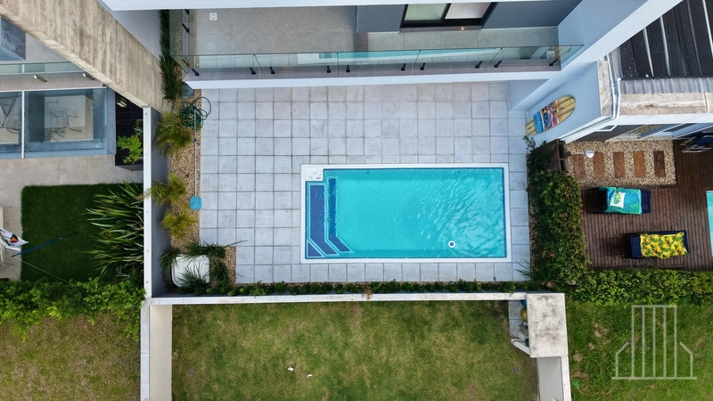 LINDA CASA DE ALTO PADRÃO NO CONDOMÍNIO BLUE EM XANGRI-LÁ: 26ª foto da galeria de imagens do imóvel