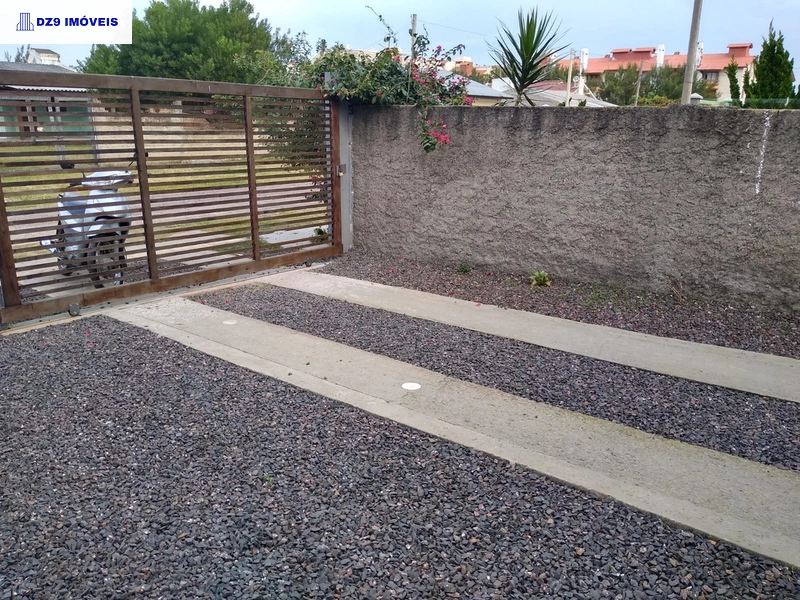 Casa próxima ao mar em Capão Novo – 2 dorms + sala comercial: 5ª foto da galeria de imagens do imóvel