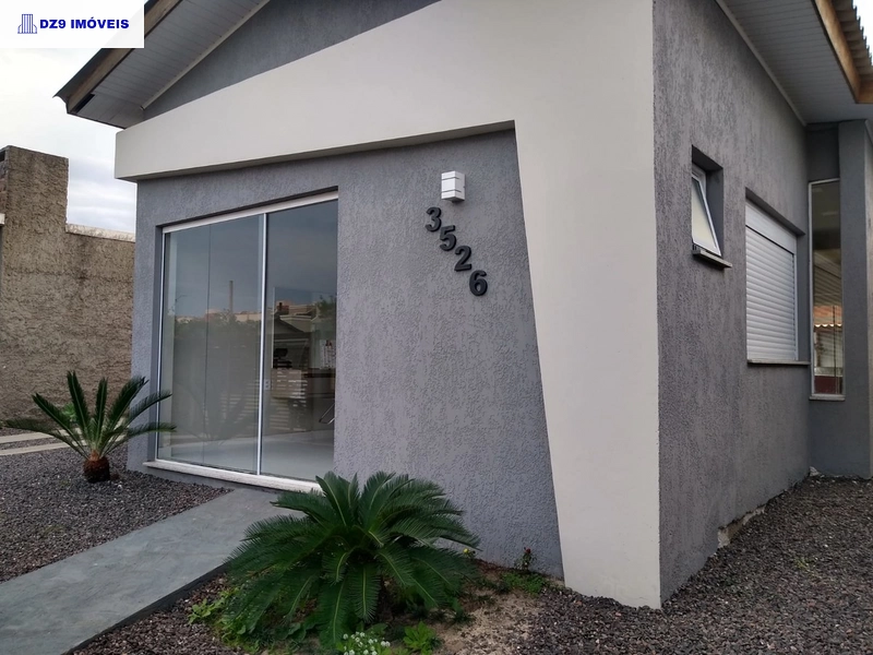 Casa próxima ao mar em Capão Novo – 2 dorms + sala comercial: 3ª foto da galeria de imagens do imóvel