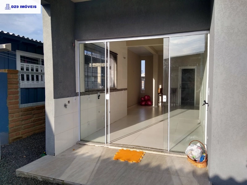 Casa próxima ao mar em Capão Novo – 2 dorms + sala comercial: 9ª foto da galeria de imagens do imóvel