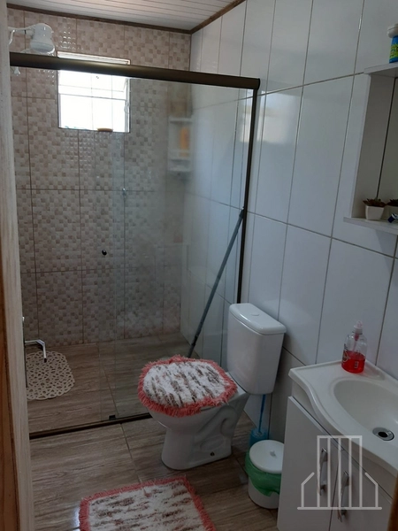 ÓTIMA CASA DE MADEIRA COM 3 DORMITÓRIOS EM CAPÃO NOVO!: 4ª foto da galeria de imagens do imóvel