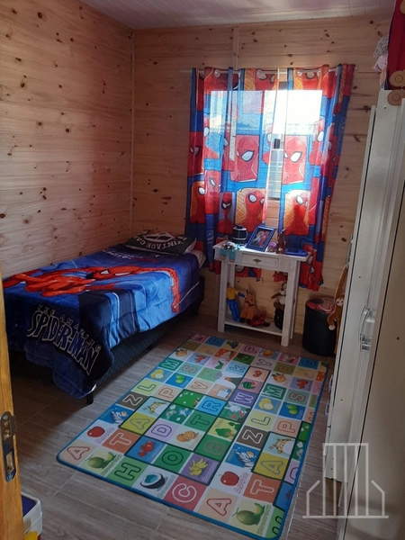 ÓTIMA CASA DE MADEIRA COM 3 DORMITÓRIOS EM CAPÃO NOVO!: 2ª foto da galeria de imagens do imóvel