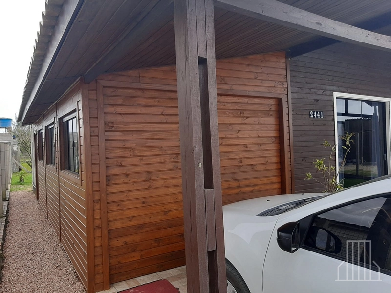 ÓTIMA CASA DE MADEIRA COM 3 DORMITÓRIOS EM CAPÃO NOVO!: 11ª foto da galeria de imagens do imóvel