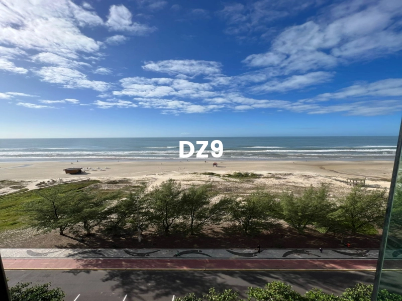 DESLUMBRANTE APARTAMENTO COM VISTA PARA O MAR!: 1ª foto da galeria de imagens do imóvel