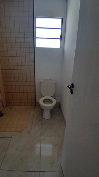 linda casa localizada na rua chile : 13ª foto da galeria de imagens do imóvel