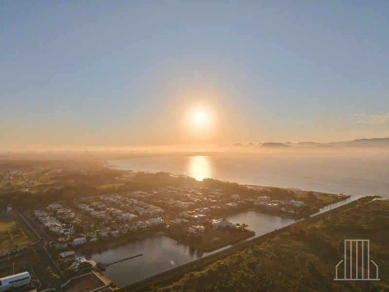 Casa Por do Sol no Condomínio Velas da Marina: Luxo, Conforto e Vista: 22ª foto da galeria de imagens do imóvel