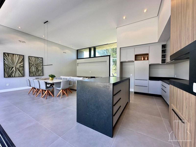 CASA IMPECÁVEL À VENDA - PERFEITA PARA SUA FAMÍLIA!: 8ª foto da galeria de imagens do imóvel