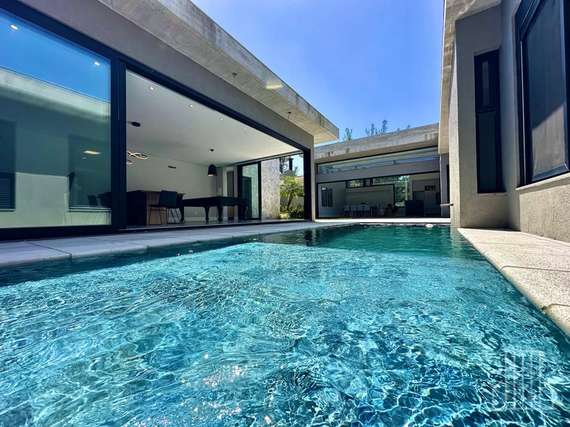 CASA IMPECÁVEL À VENDA - PERFEITA PARA SUA FAMÍLIA!: 1ª foto da galeria de imagens do imóvel