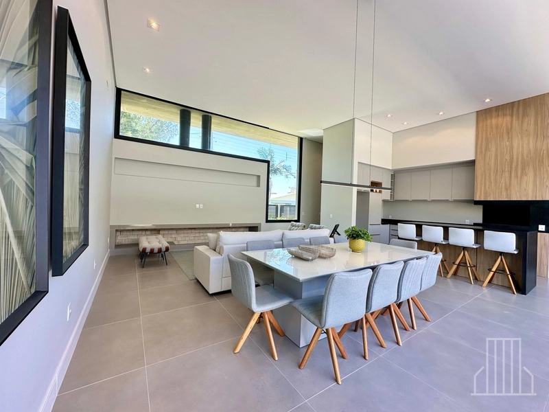 CASA IMPECÁVEL À VENDA - PERFEITA PARA SUA FAMÍLIA!: 5ª foto da galeria de imagens do imóvel