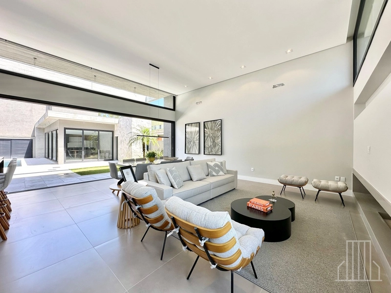 CASA IMPECÁVEL À VENDA - PERFEITA PARA SUA FAMÍLIA!: 3ª foto da galeria de imagens do imóvel