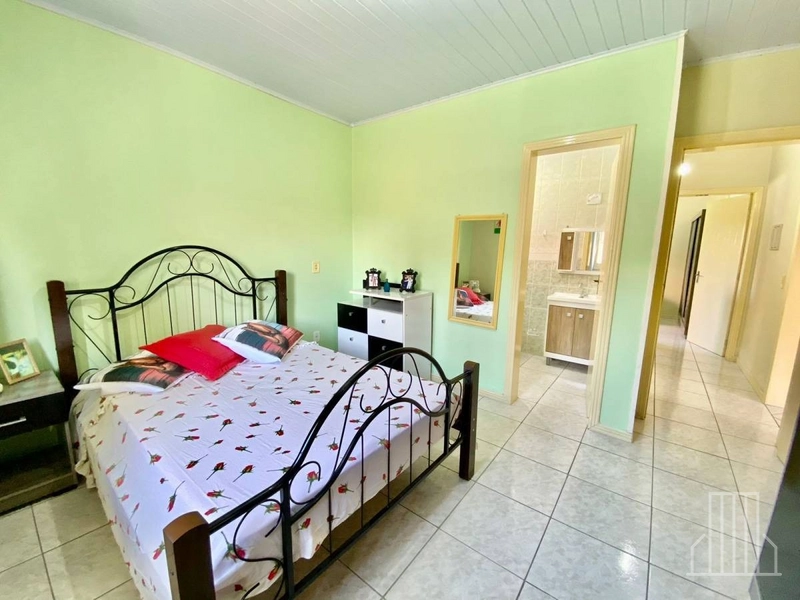 LINDA CASA COM PÁTIO AMPLO NO BAIRRO SANTO ANTÔNIO, EM CAPÃO DA CANOA: 9ª foto da galeria de imagens do imóvel