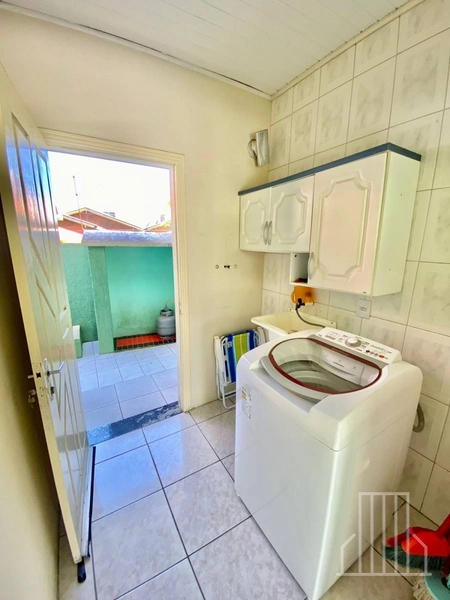 LINDA CASA COM PÁTIO AMPLO NO BAIRRO SANTO ANTÔNIO, EM CAPÃO DA CANOA: 14ª foto da galeria de imagens do imóvel