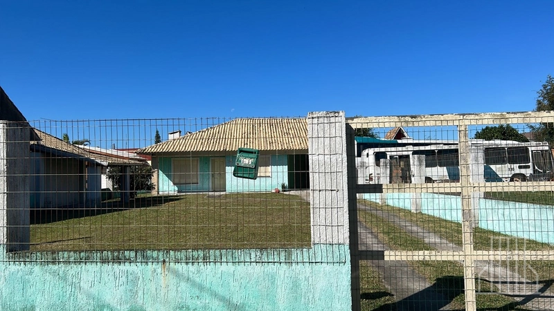 LINDA CASA COM PÁTIO AMPLO NO BAIRRO SANTO ANTÔNIO, EM CAPÃO DA CANOA: 20ª foto da galeria de imagens do imóvel