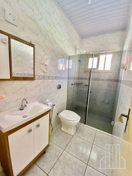 LINDA CASA COM PÁTIO AMPLO NO BAIRRO SANTO ANTÔNIO, EM CAPÃO DA CANOA: 12ª foto da galeria de imagens do imóvel