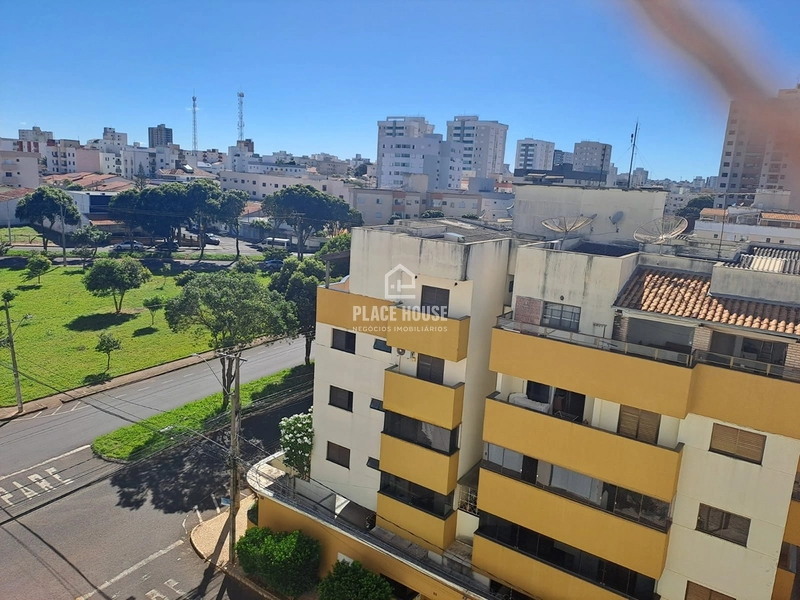 Apartamento no Bairro Santa Mônica - Uberlândia-MG: 3ª foto da galeria de imagens do imóvel