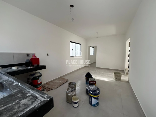 Oportunidade Única: Casa Recém-Reformada com Amplo Terreno e Localização Estratégica!: 10ª foto da galeria de imagens do imóvel