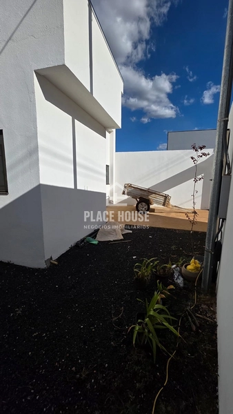 Casa de Esquina 2 Qts (1 Suíte) no Jardim Europa - Aceita Financiamento: 16ª foto da galeria de imagens do imóvel