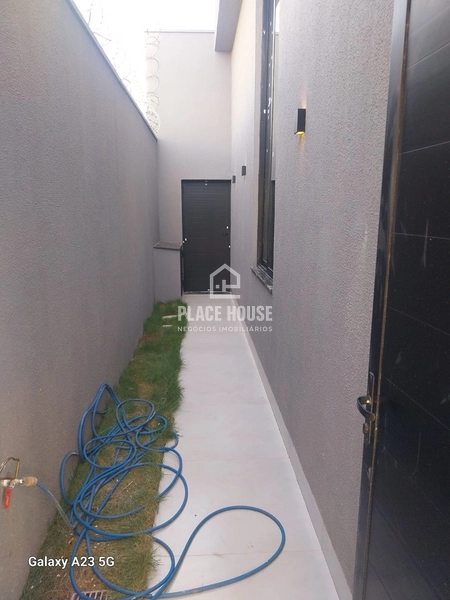 Casa no Portal do Vale - Uberlândia - MG: 10ª foto da galeria de imagens do imóvel