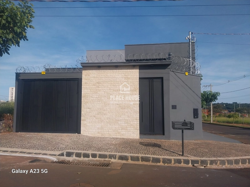 Casa no Portal do Vale - Uberlândia - MG: 29ª foto da galeria de imagens do imóvel